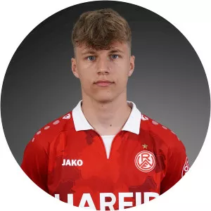 Sascha Voelcke - Football player