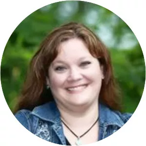 Sasha Summers - Author