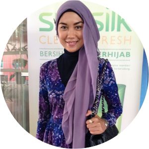 Saskia Puspasari photograph