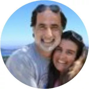 Satyaa & Pari - Musical artist