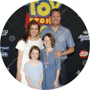 Satyana Marie Denisof photograph