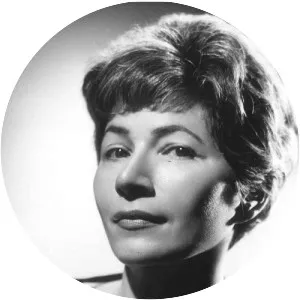 Saucy Sylvia - นักแสดงตลก