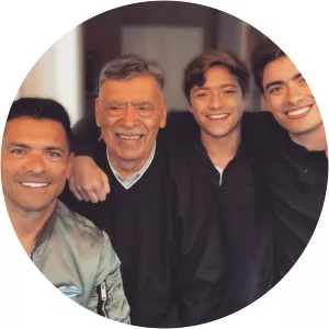 Saul Consuelos - Mark Consuelos' father