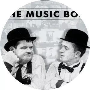 Scale. . . Musicali - 1932 ‧ Black and white/Short ‧ 30 mins