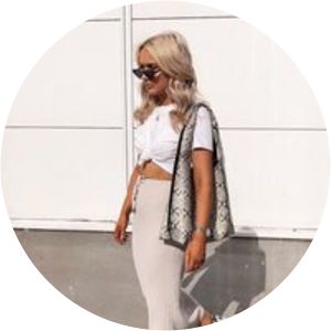 Scarlett Bisley photograph