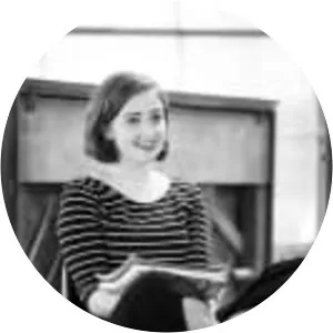 Scarlett Courtney - Actress