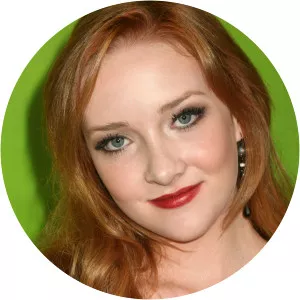 Scarlett Pomers - American actress