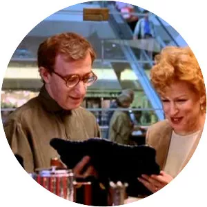 Scenes from a Mall - 1991 ‧ Romance/Comedy ‧ 1h 29m