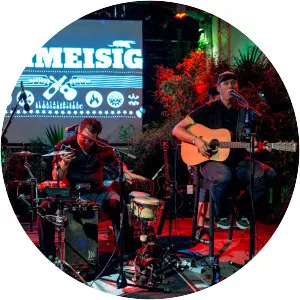 Schmeisig - Musical group