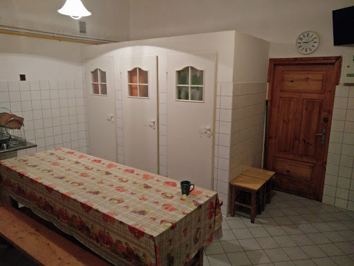 Schronisko PTSM - Hostel in Ciezkowice, Poland
