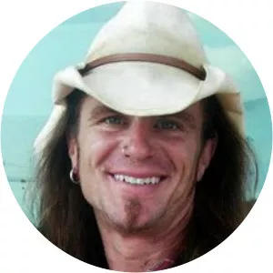 Scott McNeil