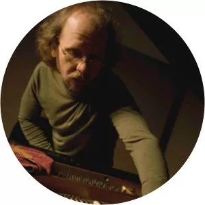 Scott R Looney - Musical artist