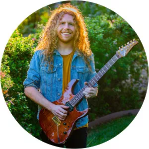 Sean Ashe - Guitarist