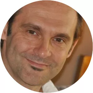 Sebastian Roa - Author