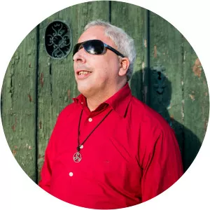 Sebastião Antunes e Quadrilha - Singer