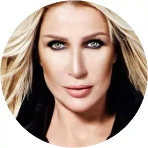 Seda Sayan - Turkish singer