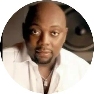 Segun Arinze