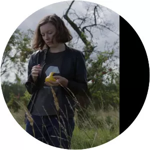 Self-Criticism of a Bourgeois Dog - 2017 ‧ Comedy ‧ 1h 39m