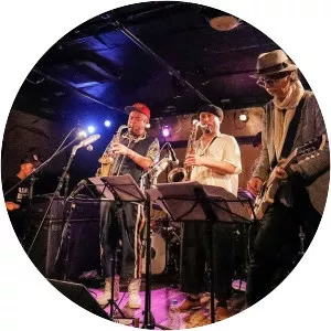 Selim Slive Elementz