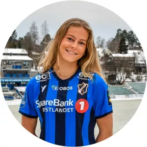 Selma Pettersen - Football player
