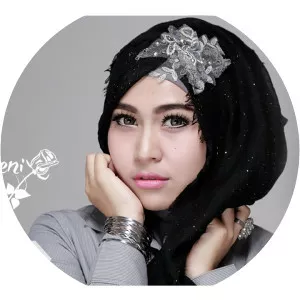 Selvy Anggraeni - Musical artist