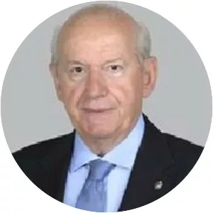 Şenes Erzik - Turkish executive