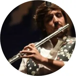 maría terremoto sergio de lope - Musical artist