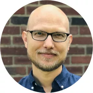 Seth J. Gillihan photograph