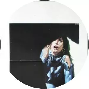 Seven Blood-Stained Orchids - 1972 ‧ Mystery/Slasher ‧ 1h 33m