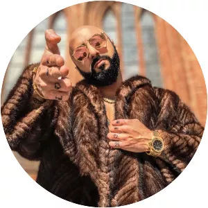 Sezzy - Musical artist