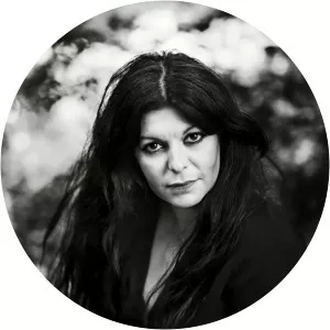 Shadi Angelina Bazeghi - Translator