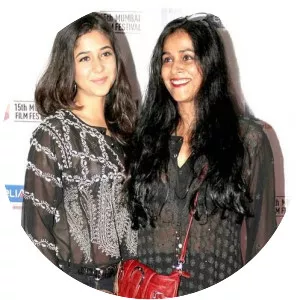 Shaira Laura Kapoor photograph