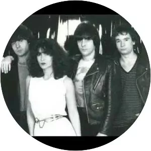 Shakin' Street - Musical group