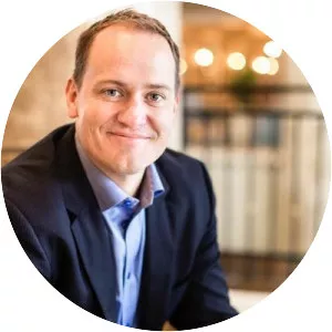 Shane Hipps - Author