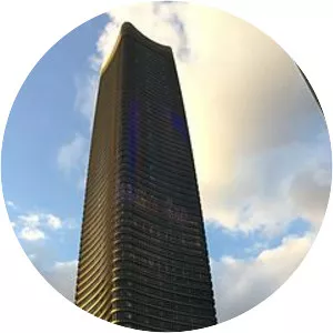 Shanghai North Bund White Magnolia Plaza