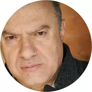 Shant Benjamin photograph