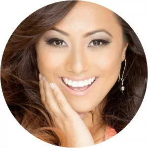 Shar Carillo - Singer