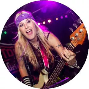 Share Pedersen - Bass player