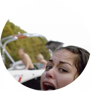 Shark Night 3 D: Review - TV program