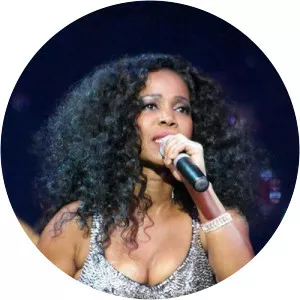 Sharon Dee photograph