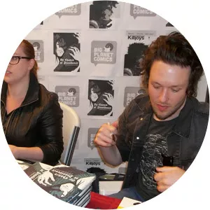 Shaun Simon - American writer