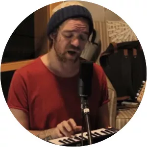 Sheik Anorak Musician