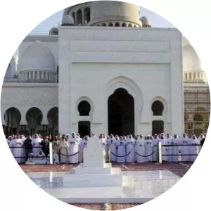 Sheikh Zahed Gilani's Shrine - 