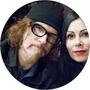 Shelley Brien - Singer