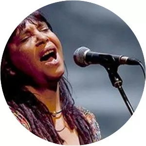 Shellie Morris - Australian singer-songwriter