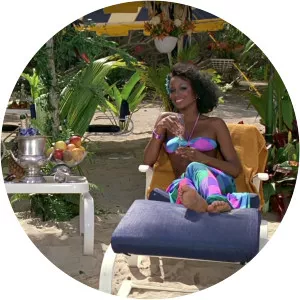 Shelly Chee Chee Hall