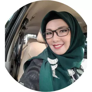 Sherly Hesti Erawati photograph