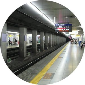 Shichijō Station