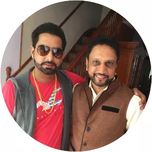 Shinda Sureela - Musical artist