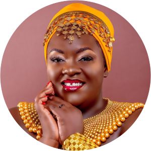 Shine Omukiga photograph